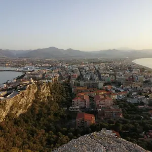  Bed and breakfast Milazzo: La Porta Delle Eolie